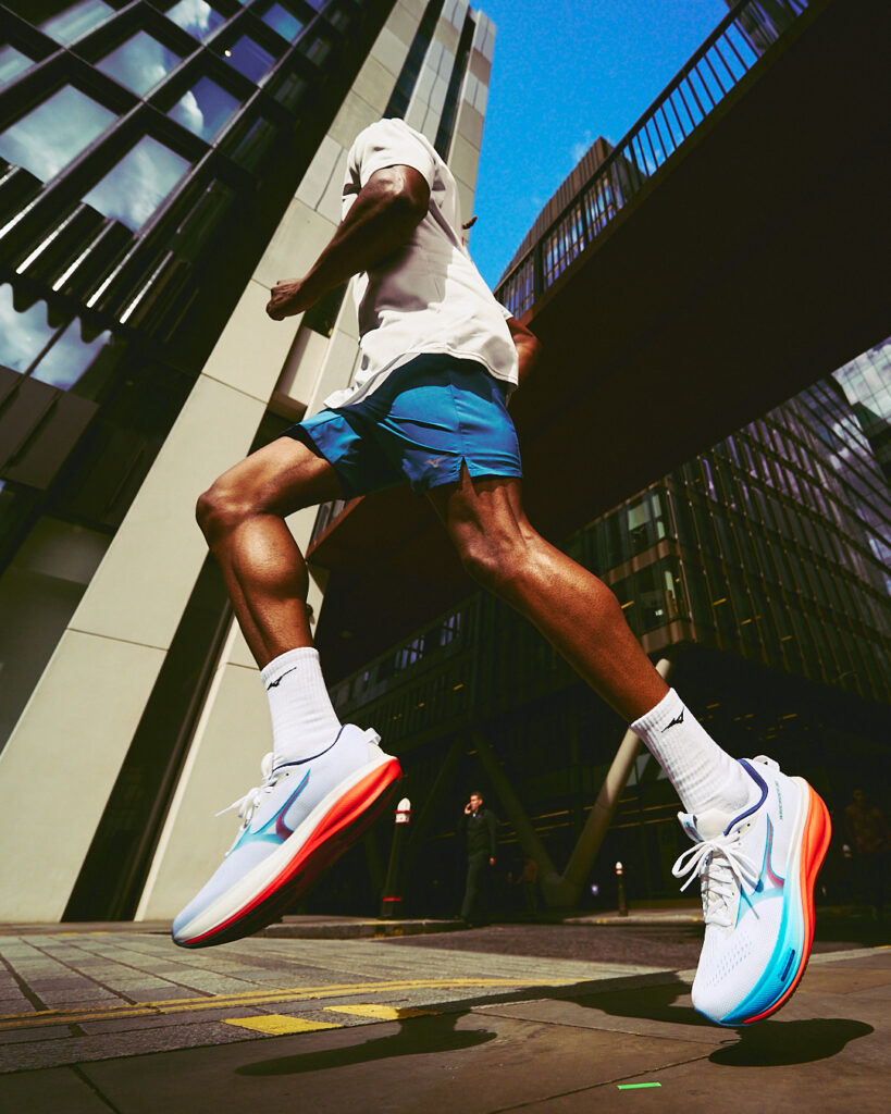 Mizuno Wave rider running shoe